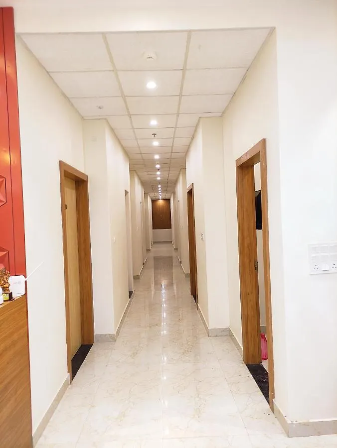 Hotel Satsang Grand Varanasi