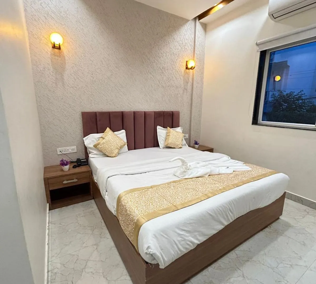 Hotel Satsang Grand Varanasi India